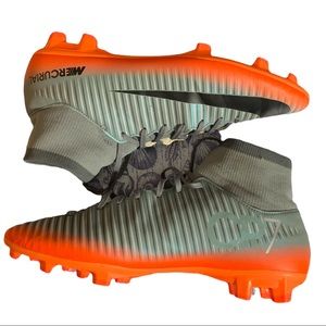 Nike Mens Mercurial Soccer  Shoes Size 10